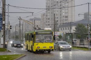 24-trolejbus-lviv-1024x683